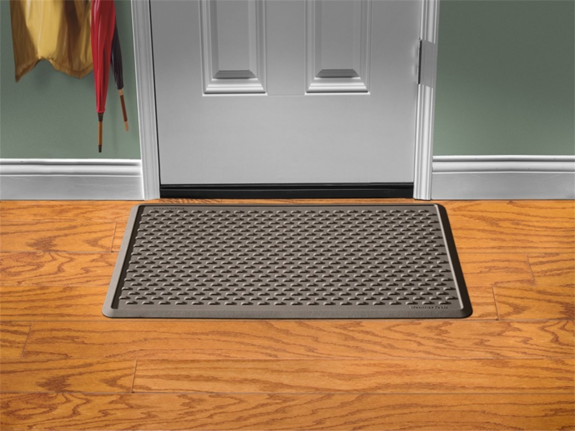 Picture of WeatherTech Universal Indoor Mat 24in x 39in - Brown