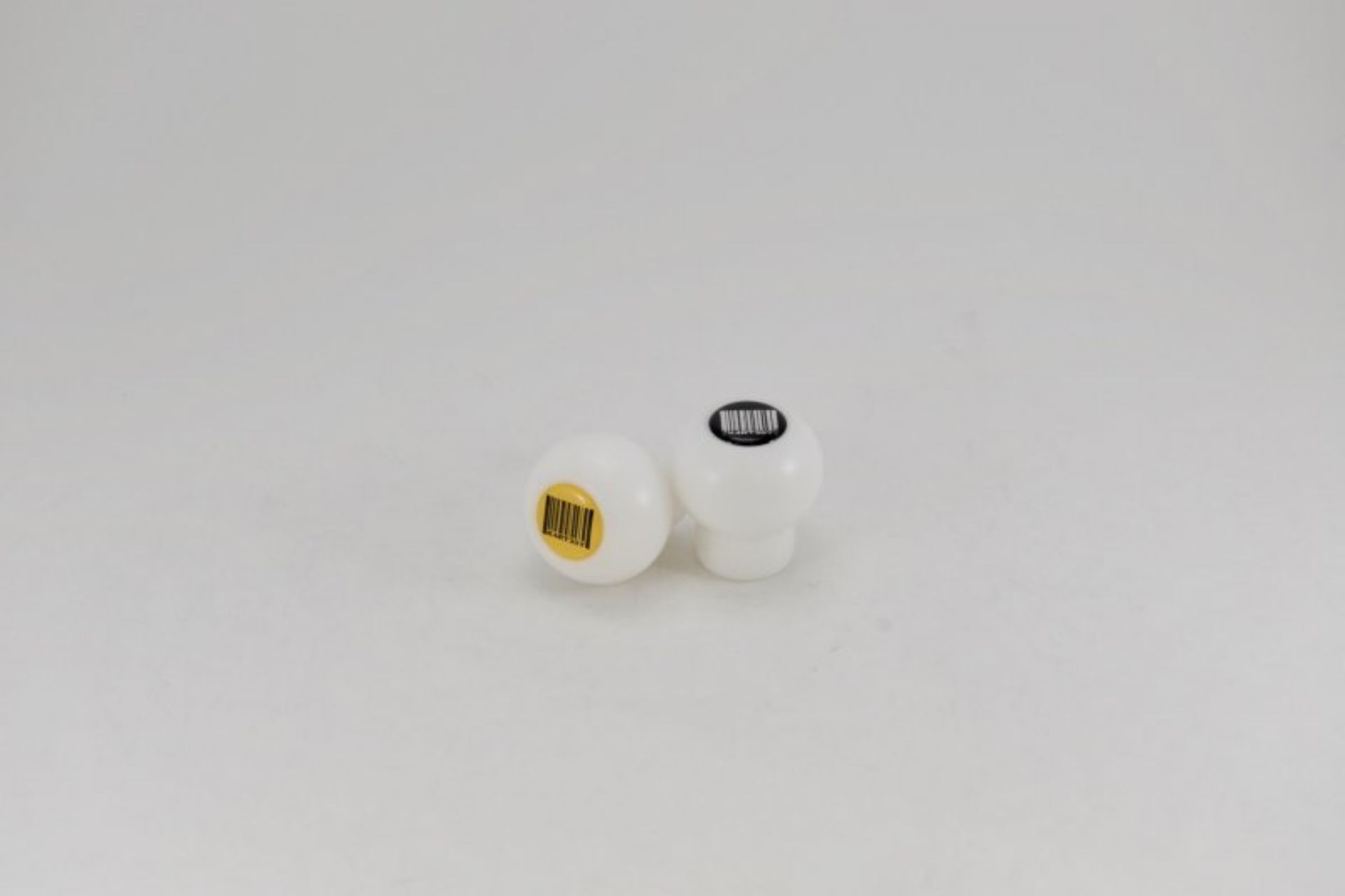 Picture of Kartboy Knuckleball Delrin 6-Speed - White