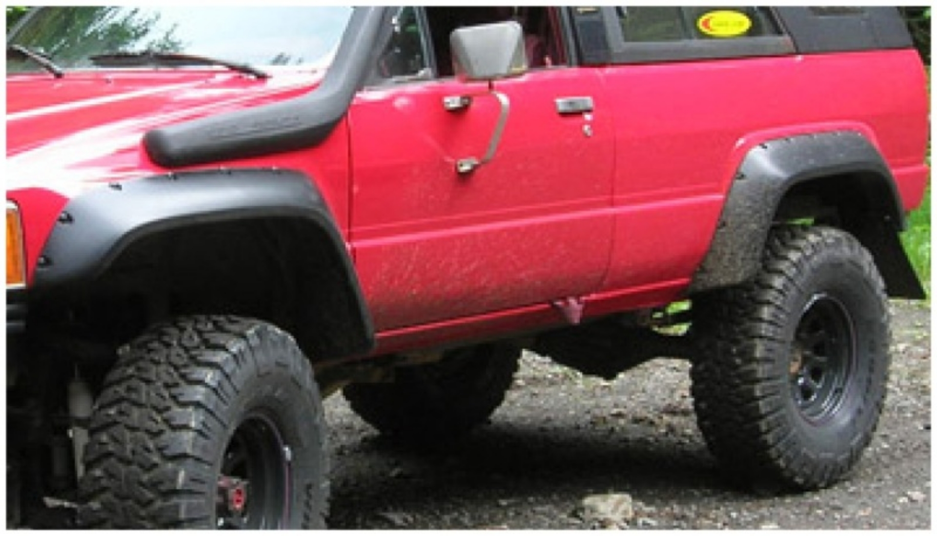Picture of Bushwacker 84-89 Toyota 4Runner Cutout Style Flares 2pc - Black