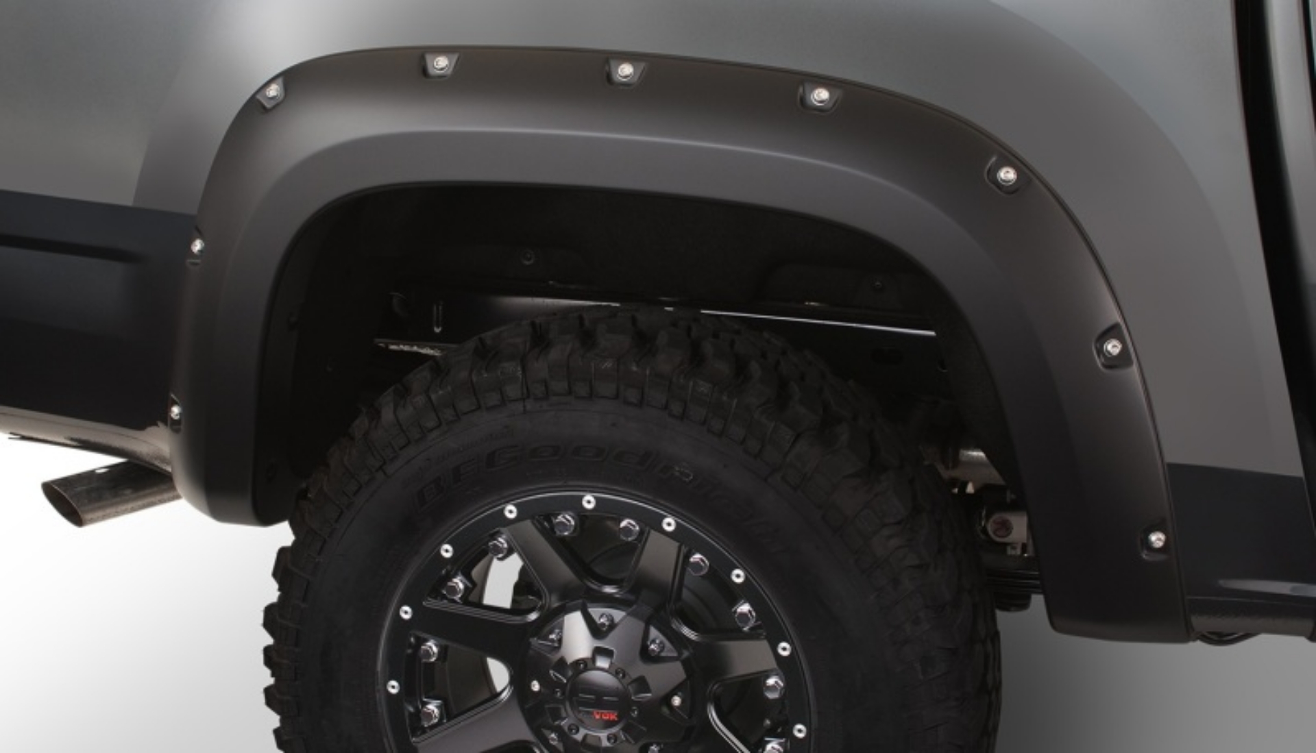 Picture of Bushwacker 15-18 GMC Canyon Excl- ZR2 Fleetside Pocket Style Flares 2pc 61-7in Bed - Black
