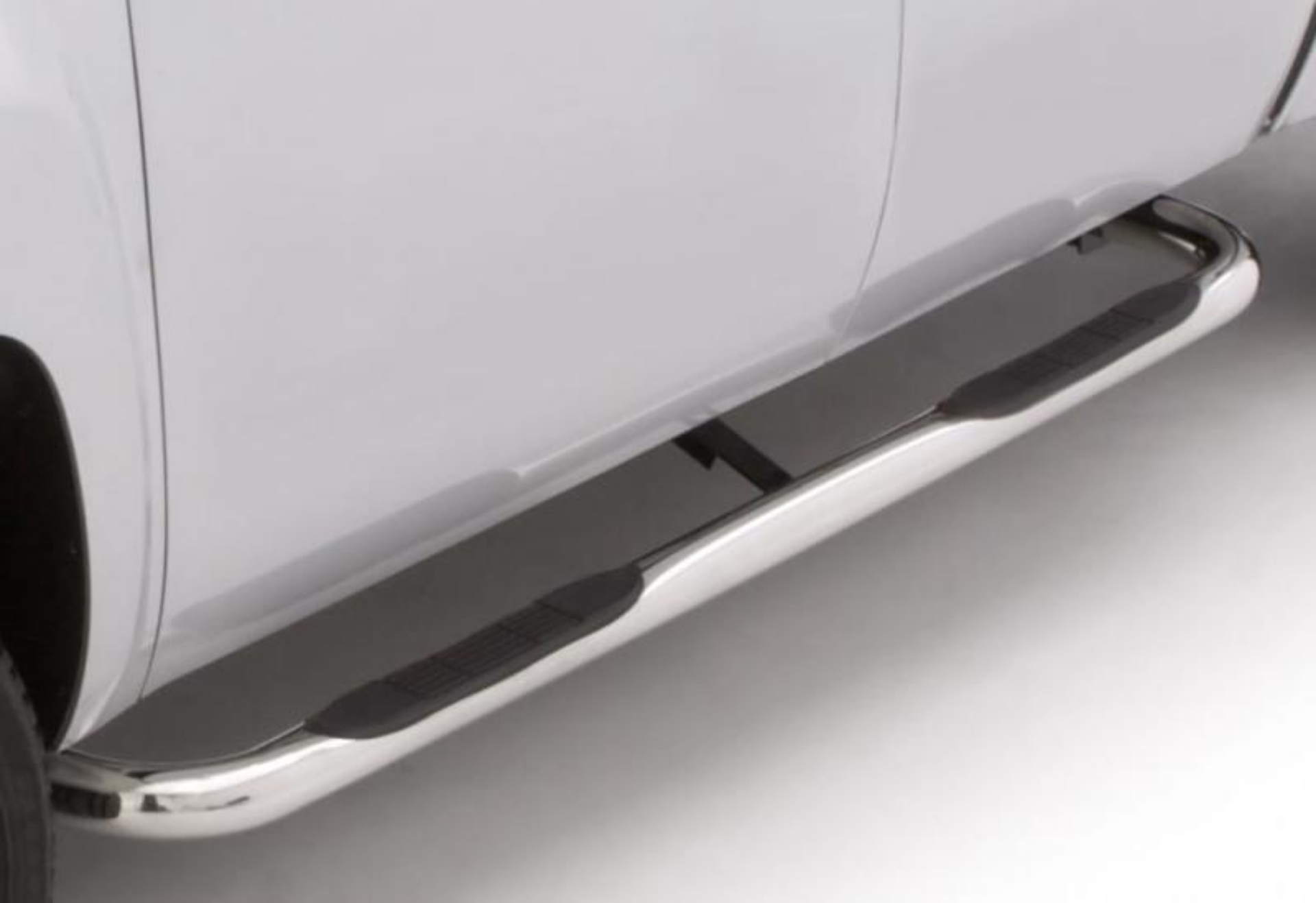 Picture of Lund 99-16 Ford F-250 Super Duty Crewcab 3in- Round Bent SS Nerf Bars - Polished