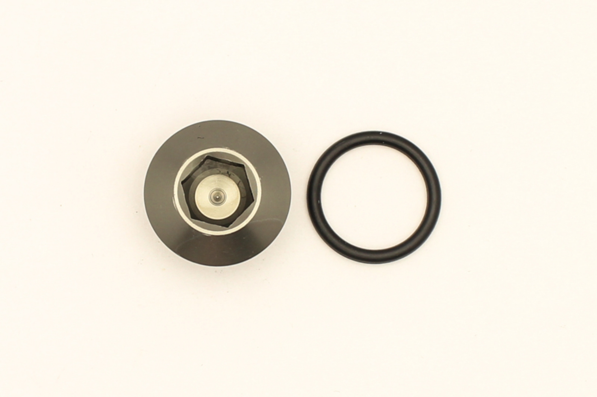 Picture of DeatschWerks 8AN ORB Male Plug Low Profile Internal Allen-Hex Incl- O-Ring