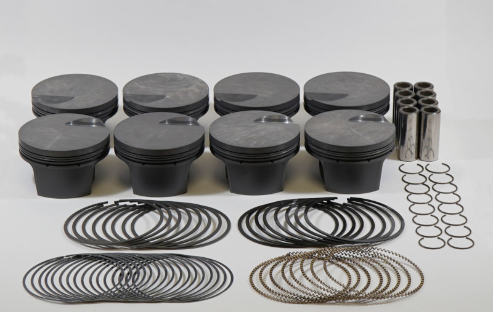 Picture of Mahle MS Piston Set BBC 555ci 4-560in Bore 4-25in Stroke 6-385in Rod 0-990 Pin -3cc 9-6 CR Set of 8