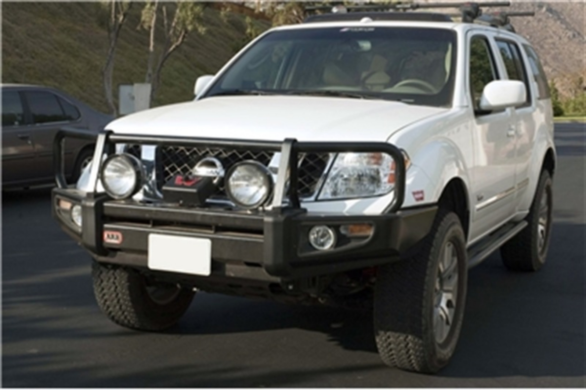 Picture of ARB Combination Bar Frontier-Pathfinder 05-07 Usa Fit Kit NOT Included