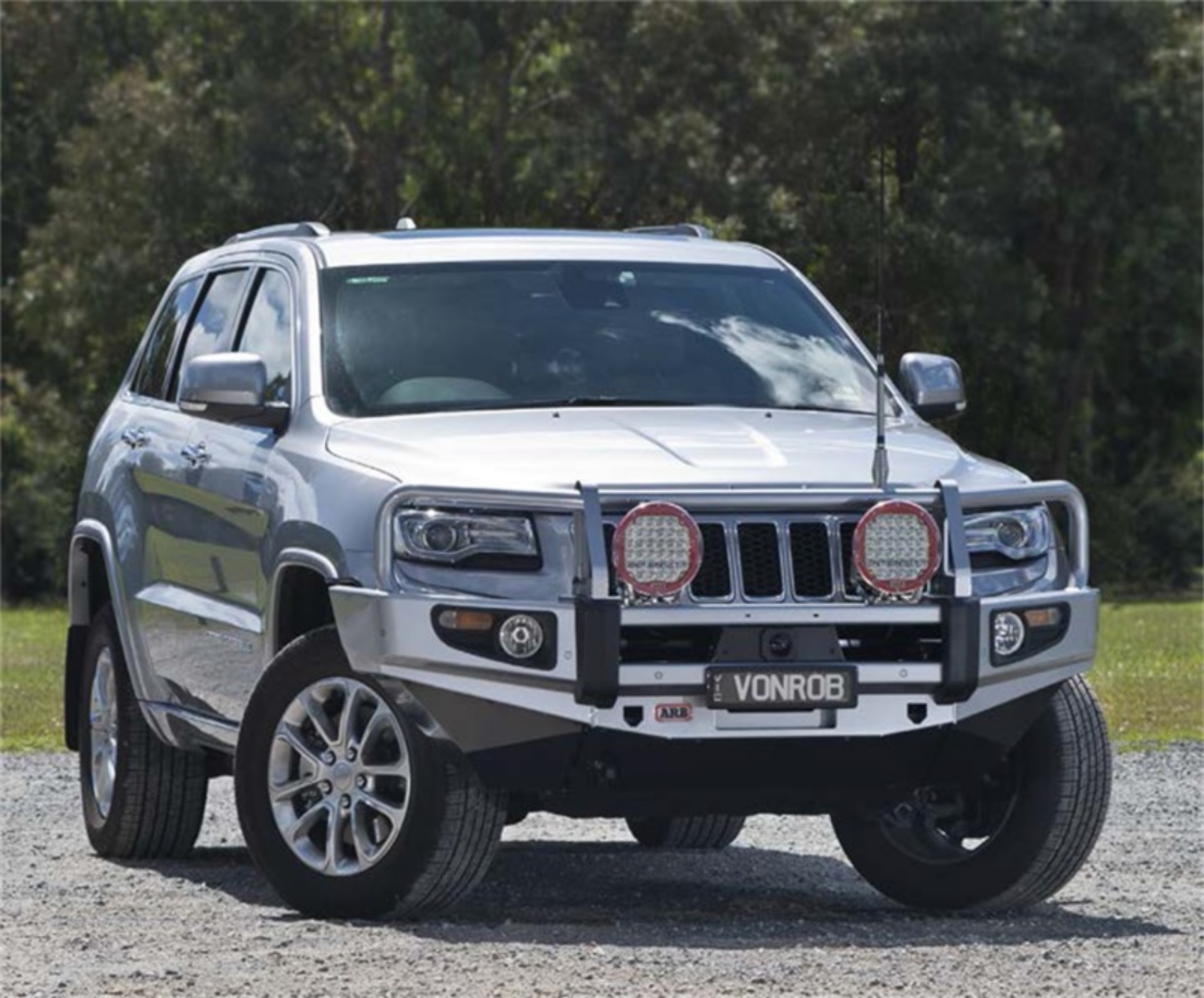 Picture of ARB Combar Suit ARB Fog G-Cherokee Wk214On 8-9-5 Fit Kit NOT Included
