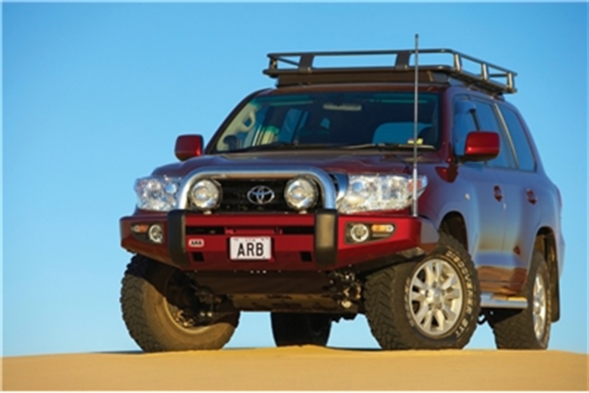 Picture of ARB Sahara Deluxe Bar 200 Series W-H-L Was