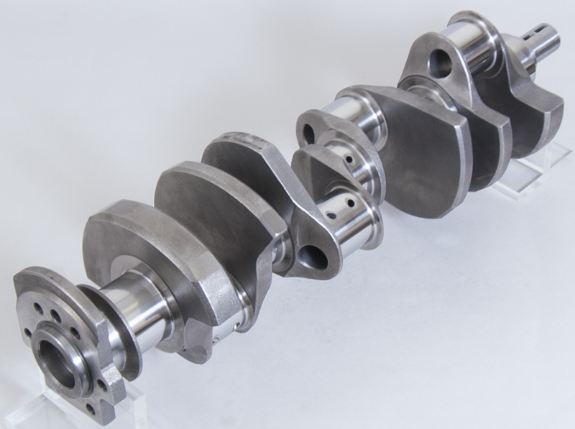 Picture of Eagle Chevrolet 305-350 Small Block 2pc Rear Seal 3-75in Stroke Internal Balance Cast Crank Shaft