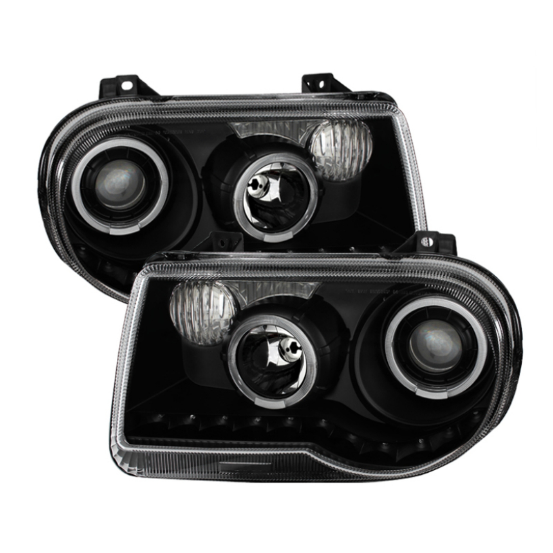 Picture of xTune Chrysler 300C 05-10  Not 300  Halo Projector Headlights Black PRO-JH-C300C-LED-BK
