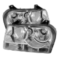 Picture of xTune Chrysler 300 05-08 Halogen Non-Projection Style Only Crystal Headlights Chrome HD-JH-C305-HA-C