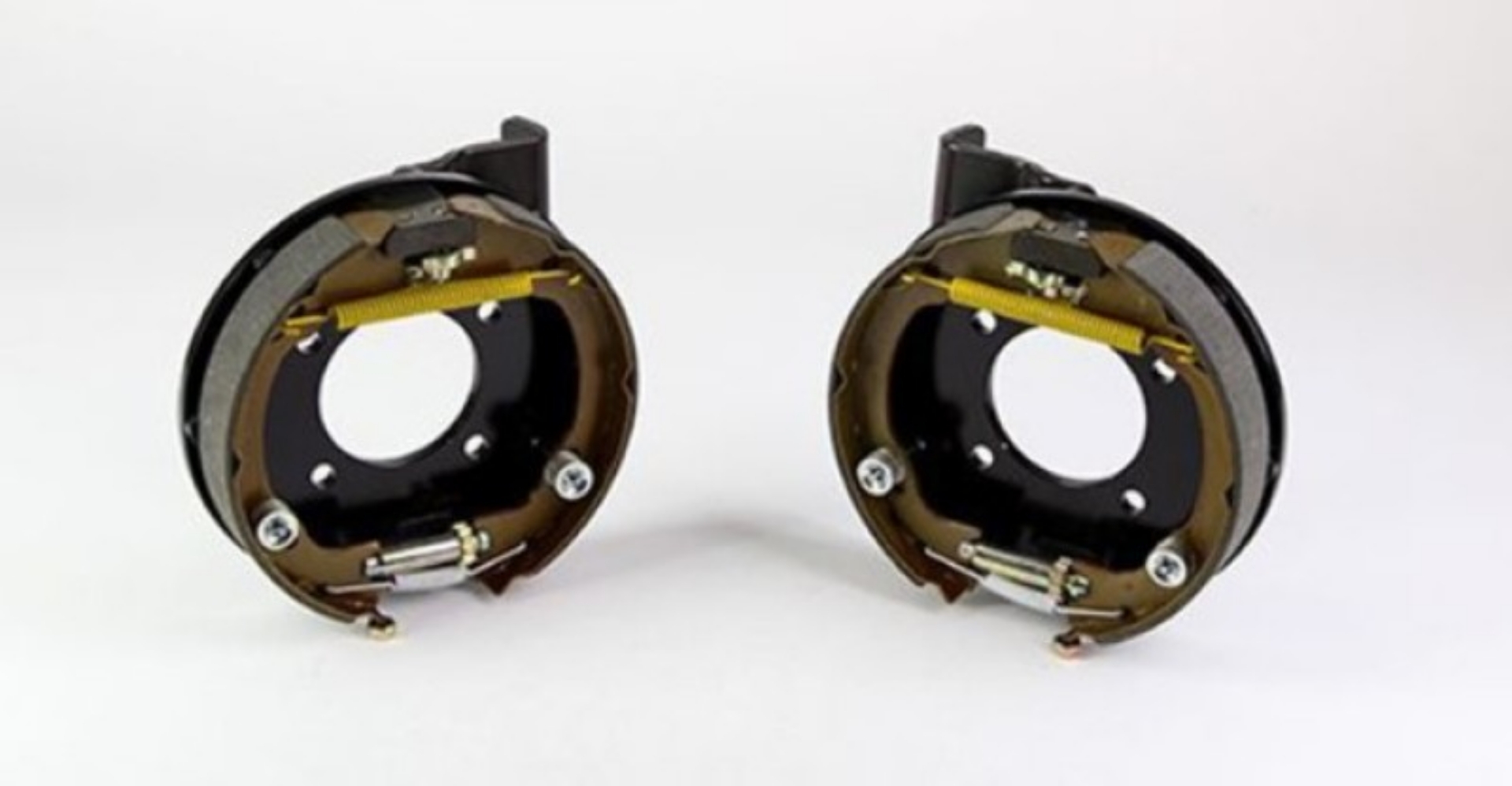 Picture of Wilwood Brackets 2 - Disc-Drum 12 Bolt Chevy Spcl 2-81in Offset Less Caliper Brackets