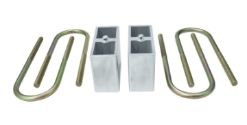 Picture of MaxTrac 82-04 Chevrolet S10 2WD 4in Rear Lowering Blocks & U-Bolts