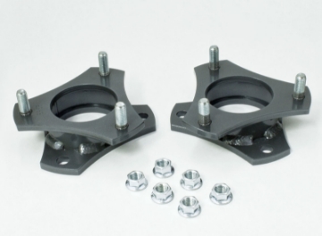 Picture of MaxTrac 05-18 Toyota Tacoma 2WD 5 Lug 2-5in Front Leveling Strut Spacers