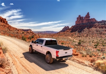 Picture of Truxedo 16-20 Toyota Tacoma 6ft Sentry CT Bed Cover