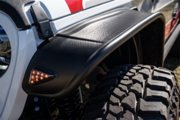 Picture of Bushwacker 2020 Jeep Gladiator Launch Edition Flat Style Flares 4pc - Black