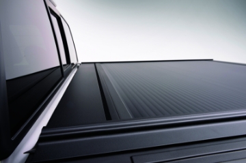 Picture of Retrax 04-06 Chevy-GMC 1500 5-8ft Bed - 07 Classic RetraxONE MX