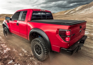 Picture of Truxedo 19-20 Ram 1500 New Body w- Multifunction Tailgate 5ft 7in Lo Pro Bed Cover