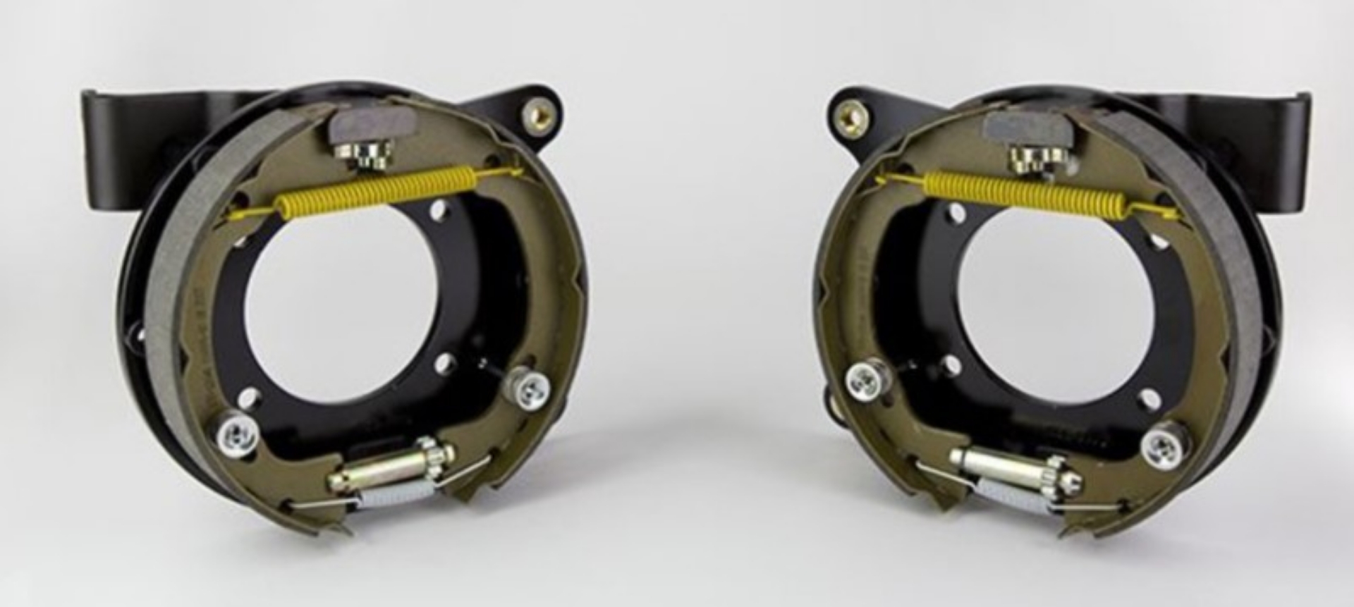 Picture of Wilwood Brackets 2 - Disc-Drum Mustang 8-8 2-50in Offset 1PC 11x0-81 Rotor
