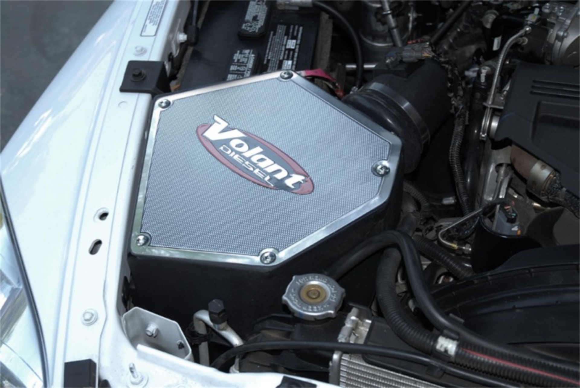 Picture of Volant 08-09 Dodge Ram 2500 6-7 L6 Primo Closed Box Air Intake System