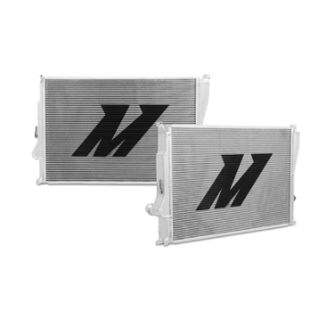 Picture of Mishimoto 01-06 BMW M3 3-2L Performance Aluminum Radiator