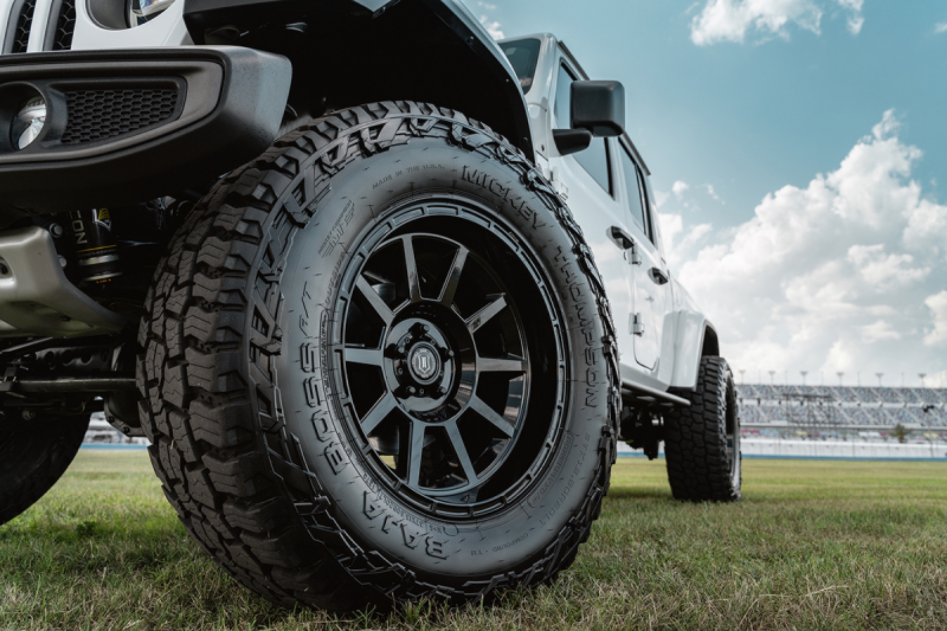 Picture of ICON Recoil 20x10 5x5 -24mm Offset 4-5in BS Gloss Black Wheel