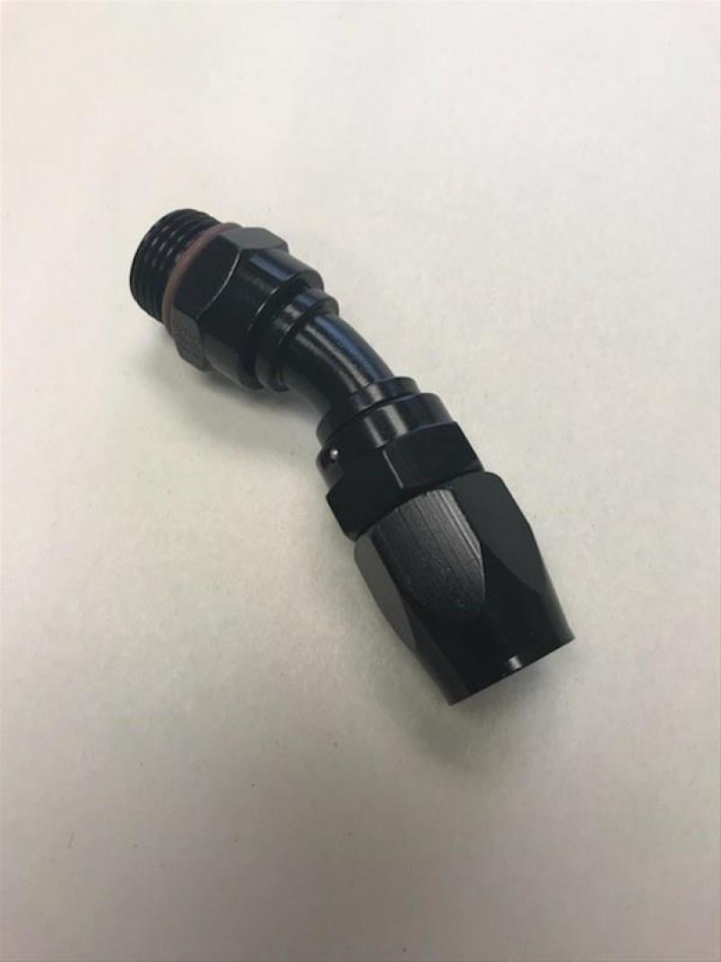 Picture of Fragola -10AN Male Rad- Fitting x 30 Degree Pro-Flow Hose End - Black