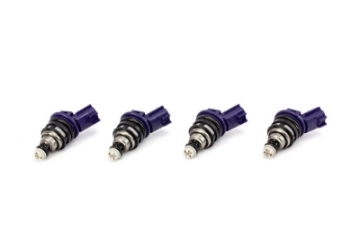 Picture of ISR Performance - Side Feed Injectors - Nissan 550cc Set of 4