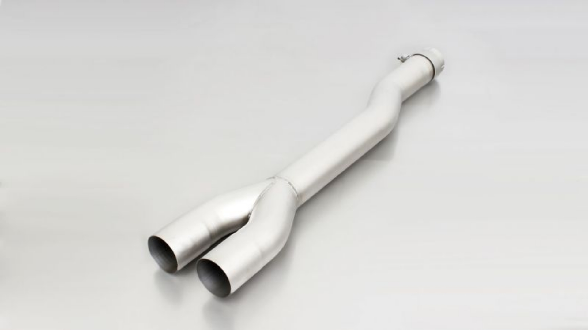 Picture of Remus 2015 Ford Mustang Coupe-Cabrio 2-3L Ecoboost Non-Resonated Front Section Pipe