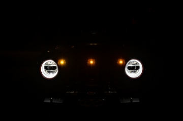 Picture of DV8 Offroad 2018+ Jeep JL Grill Amber Marker Lights