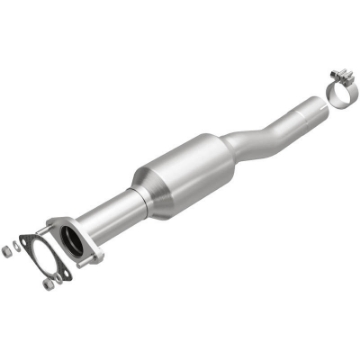 Picture of MagnaFlow 17-19 Ford Escape L4 OEM Underbody Rear Direct Fit CARB Compliant Catalytic Converter