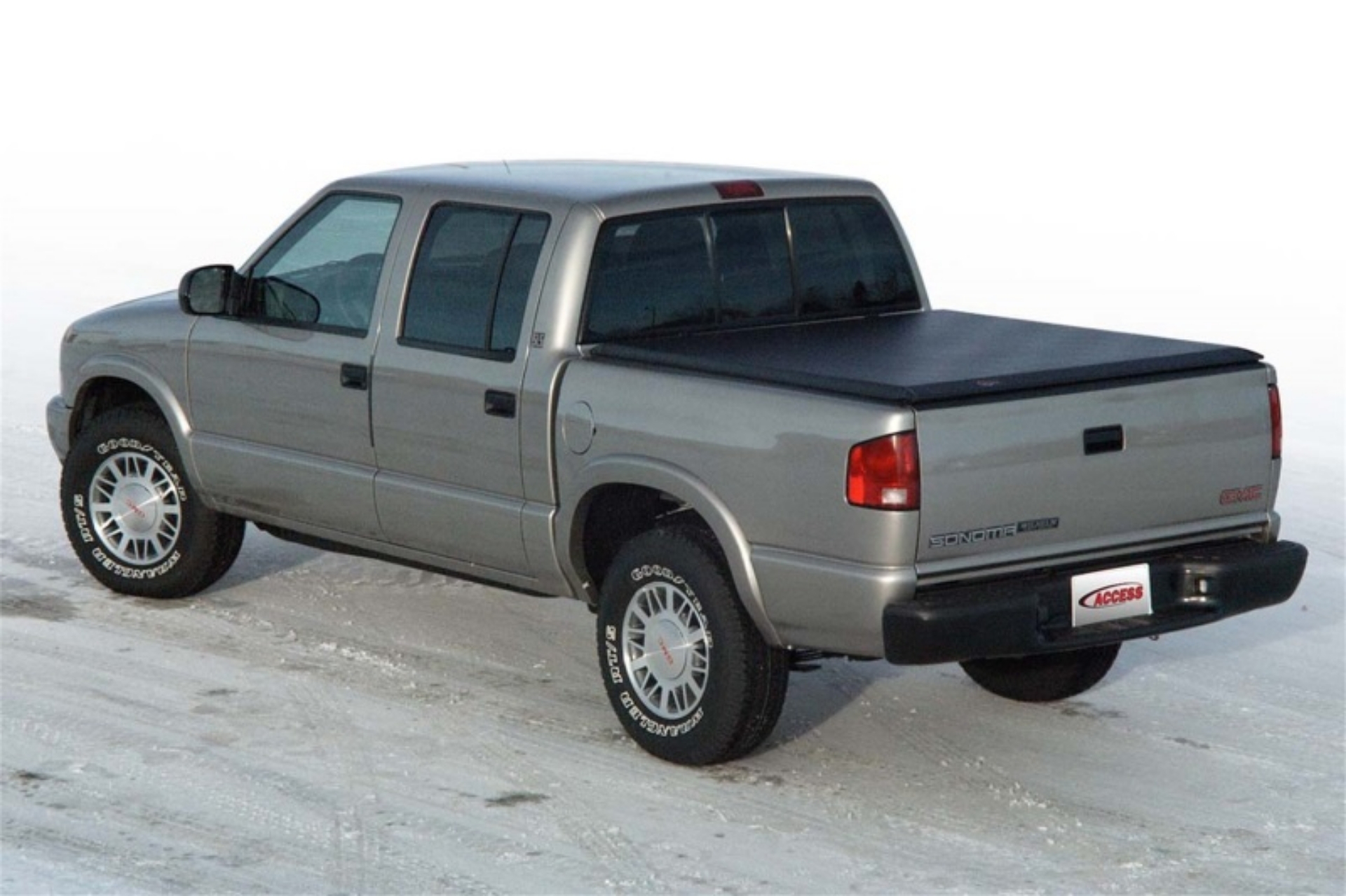 Picture of Access Original 01-04 Chevy-GMC S-10 - Sonoma Crew Cab 4 Dr- 4ft 5in Bed Roll-Up Cover