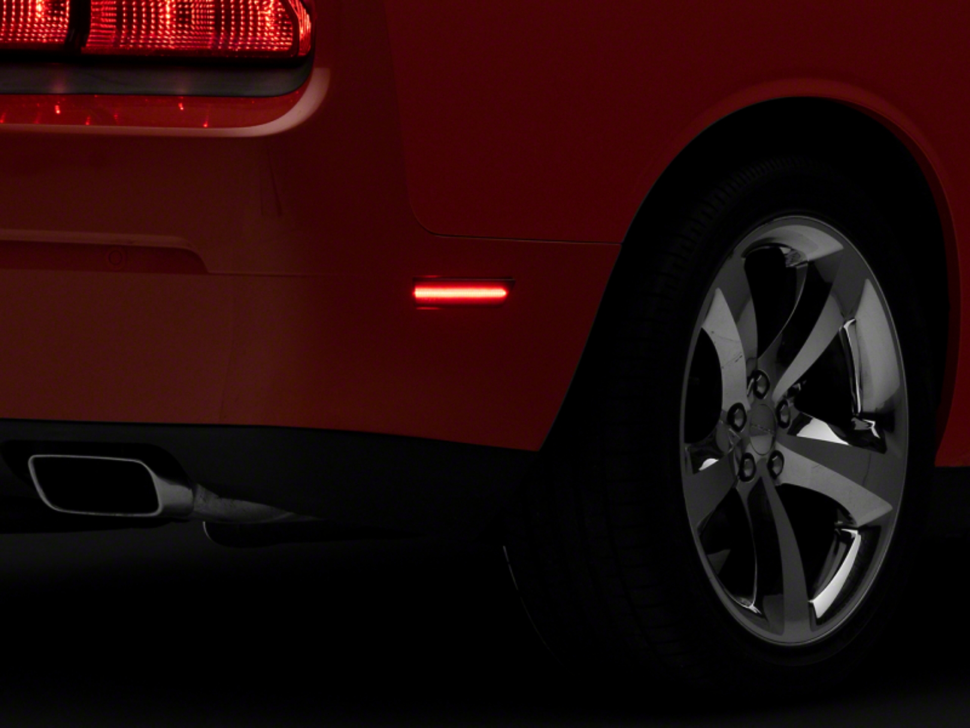 Picture of Raxiom 08-14 Dodge Challenger 11-14 Dodge Charger Axial Series LED Rear Side Marker Lights- Smoked