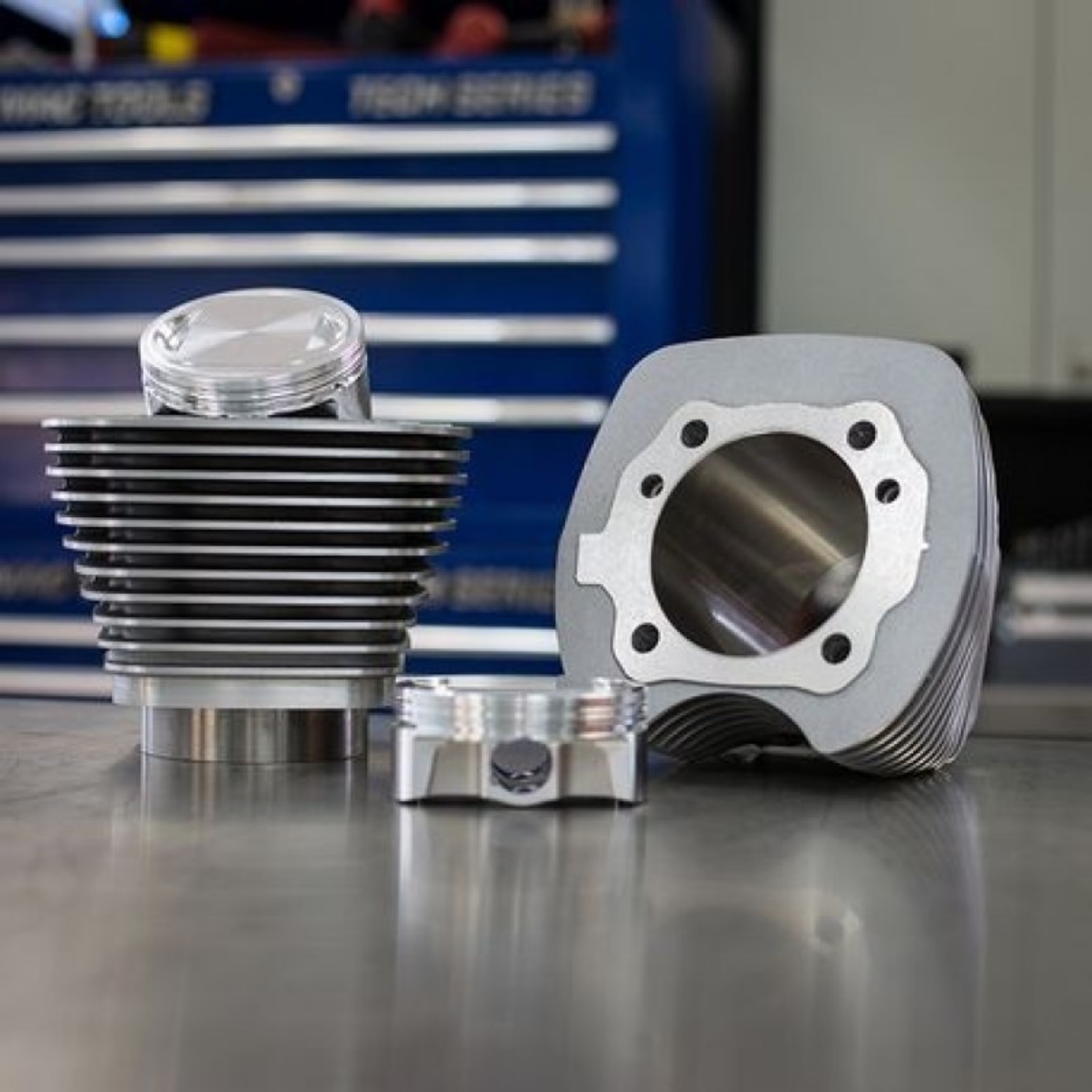 Picture of S&S Cycle 99-06 BT Models 100in Sidewinder Big Bore Kit - Silver
