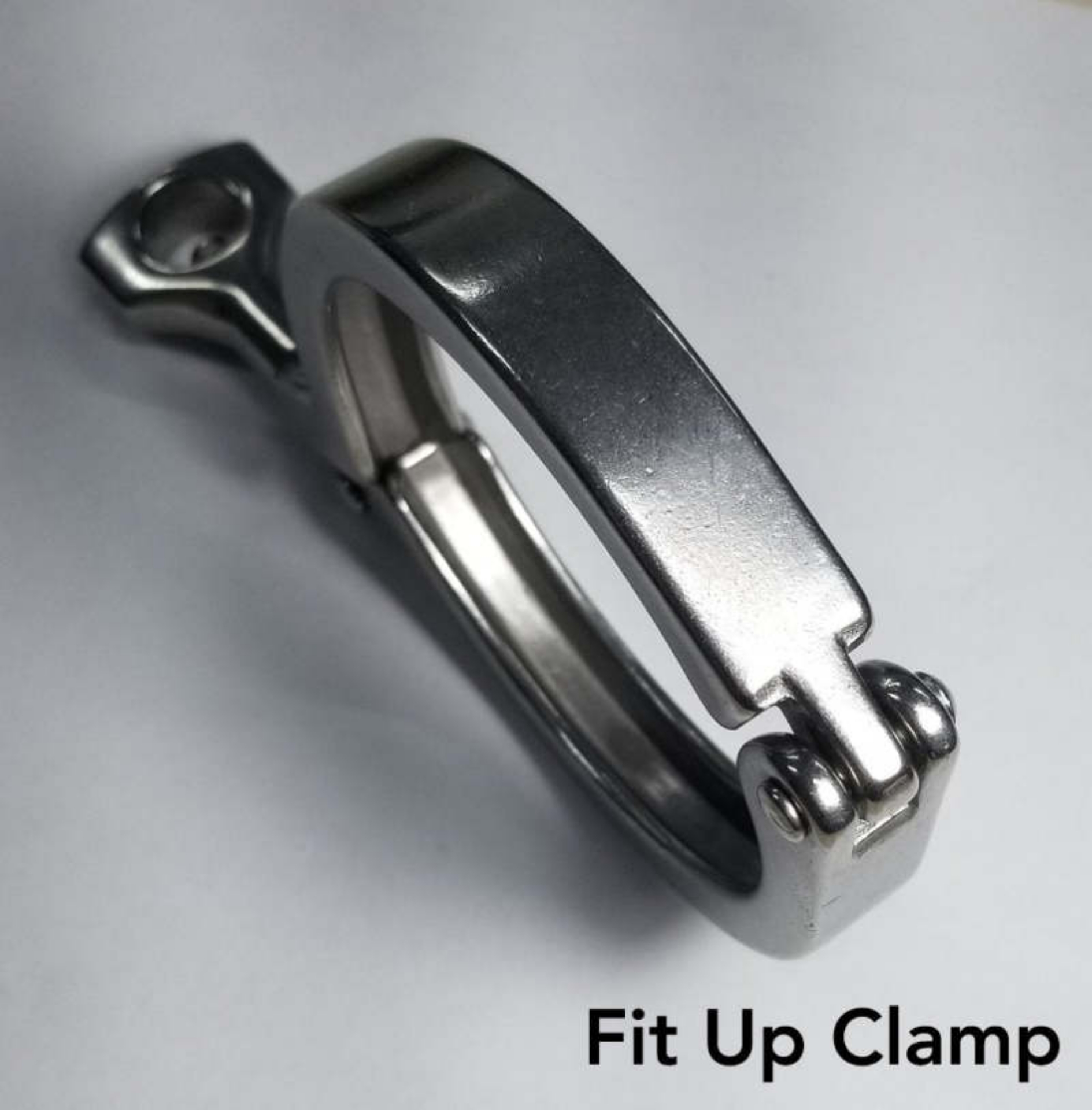 Picture of Ticon Industries 1-5in Stainless Steel Tri-Clover Clamp Heavy Duty Single Pin w-Silicone Gasket