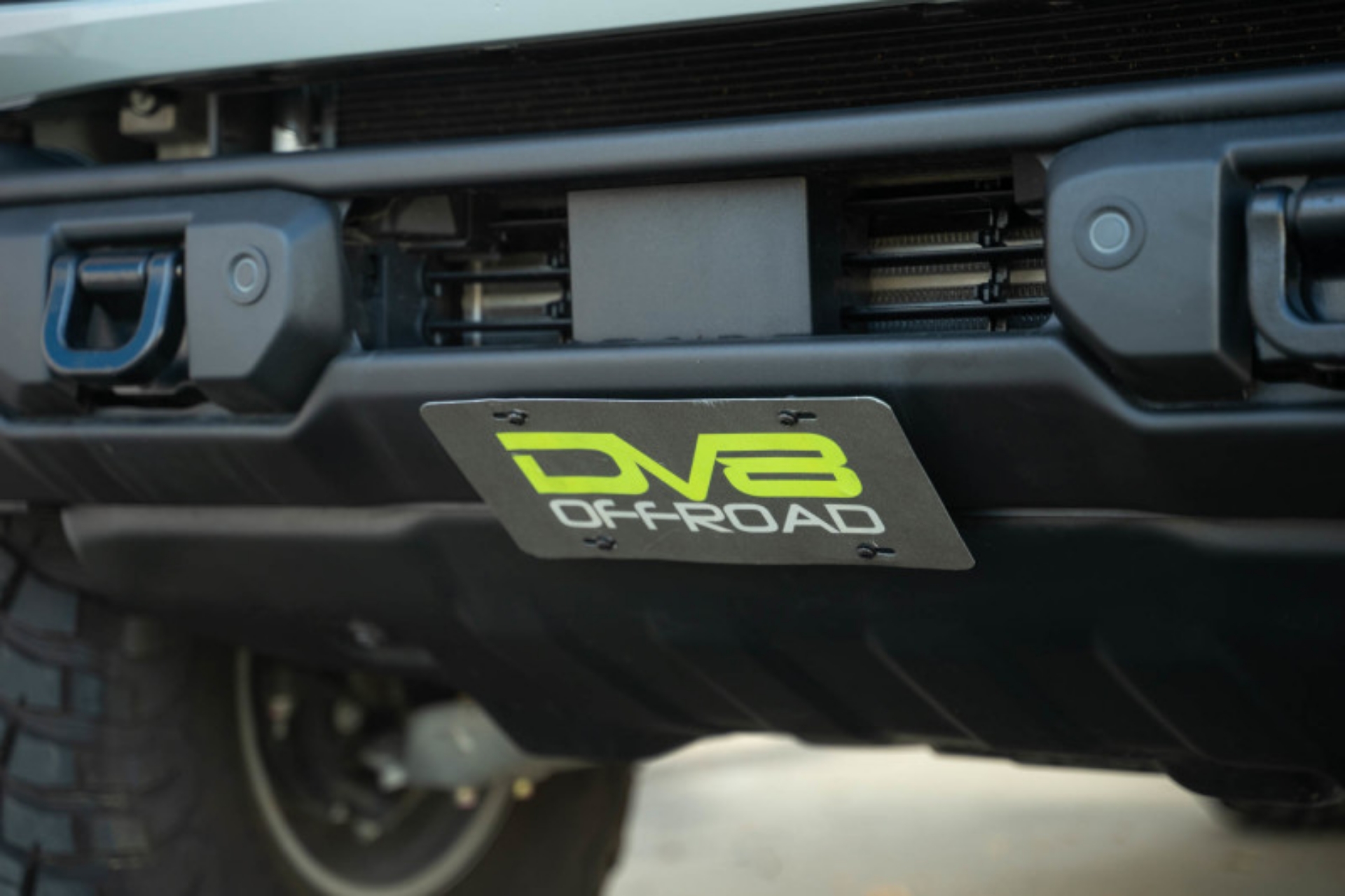 Picture of DV8 Offroad 2021 Ford Bronco Capable Bumper Slanted Front License Plate Mount