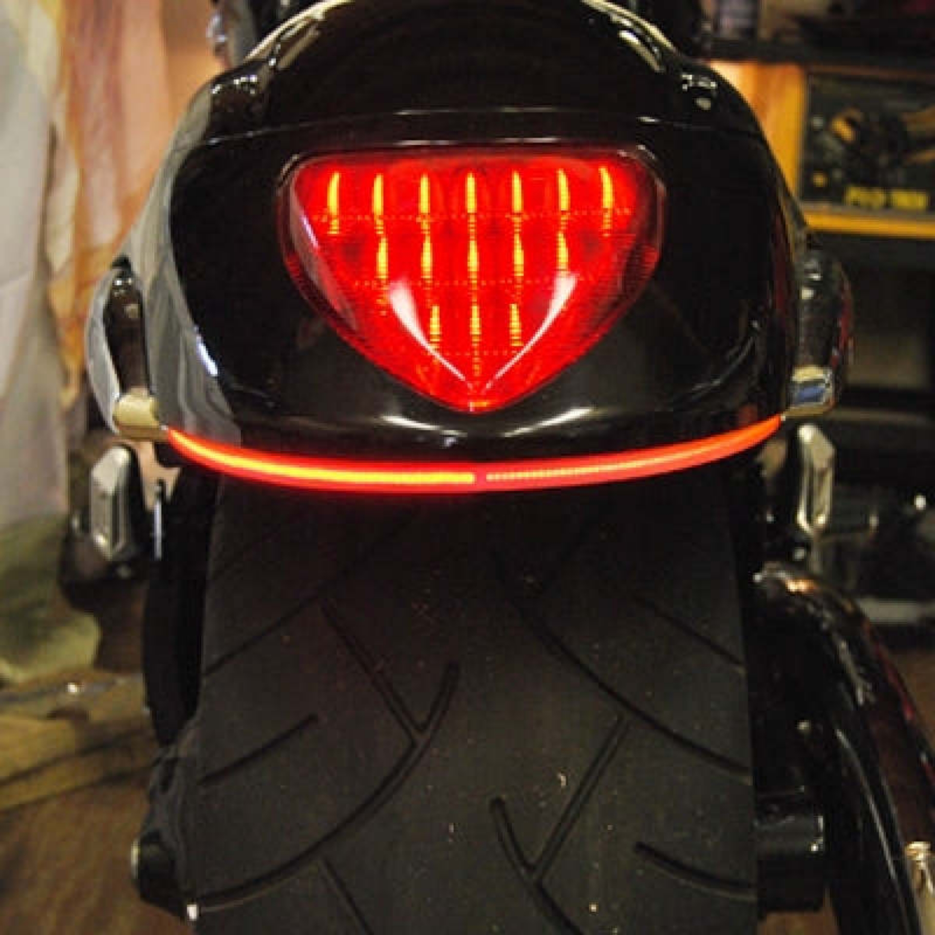 Picture of New Rage Cycles 06+ Suzuki M109R Rear Turn Signals w-Load EQ - Red