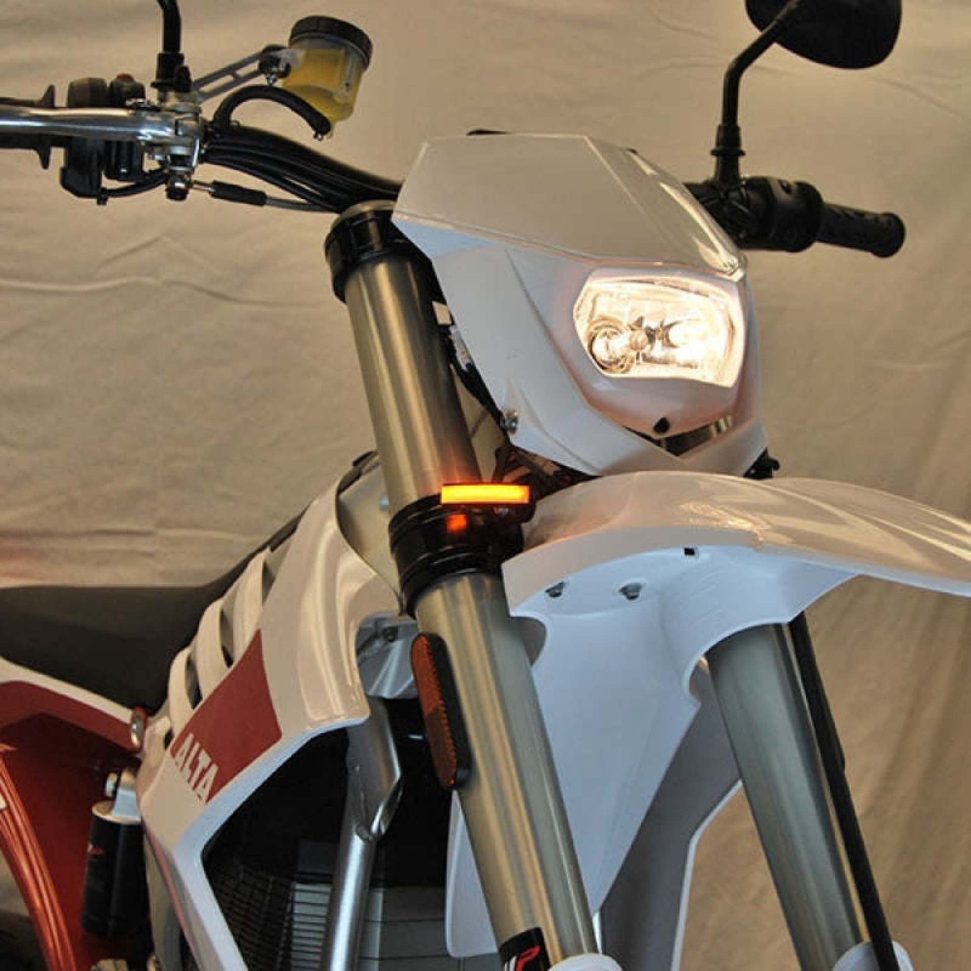 Picture of New Rage Cycles 17-19 Alta Redshift Front Turn Signals