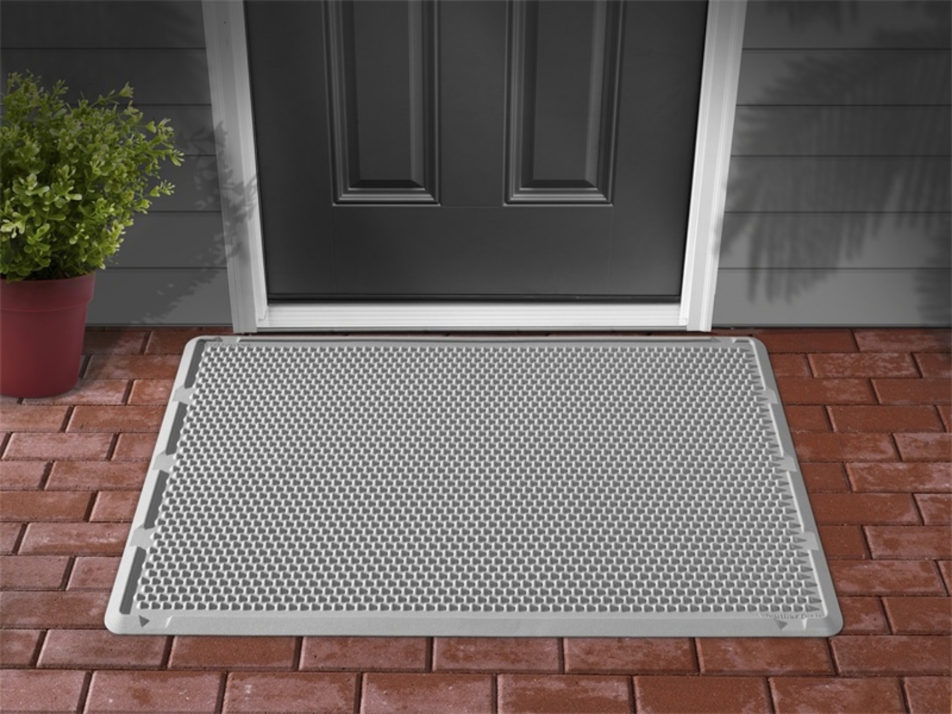 Picture of WeatherTech Universal Universal Universal Outdoor Mat 24in x 39in - Grey