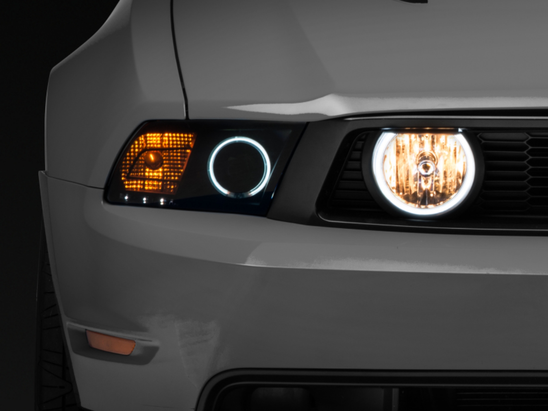 Picture of Raxiom 05-12 Ford Mustang GT LED Halo Fog Lights Chrome